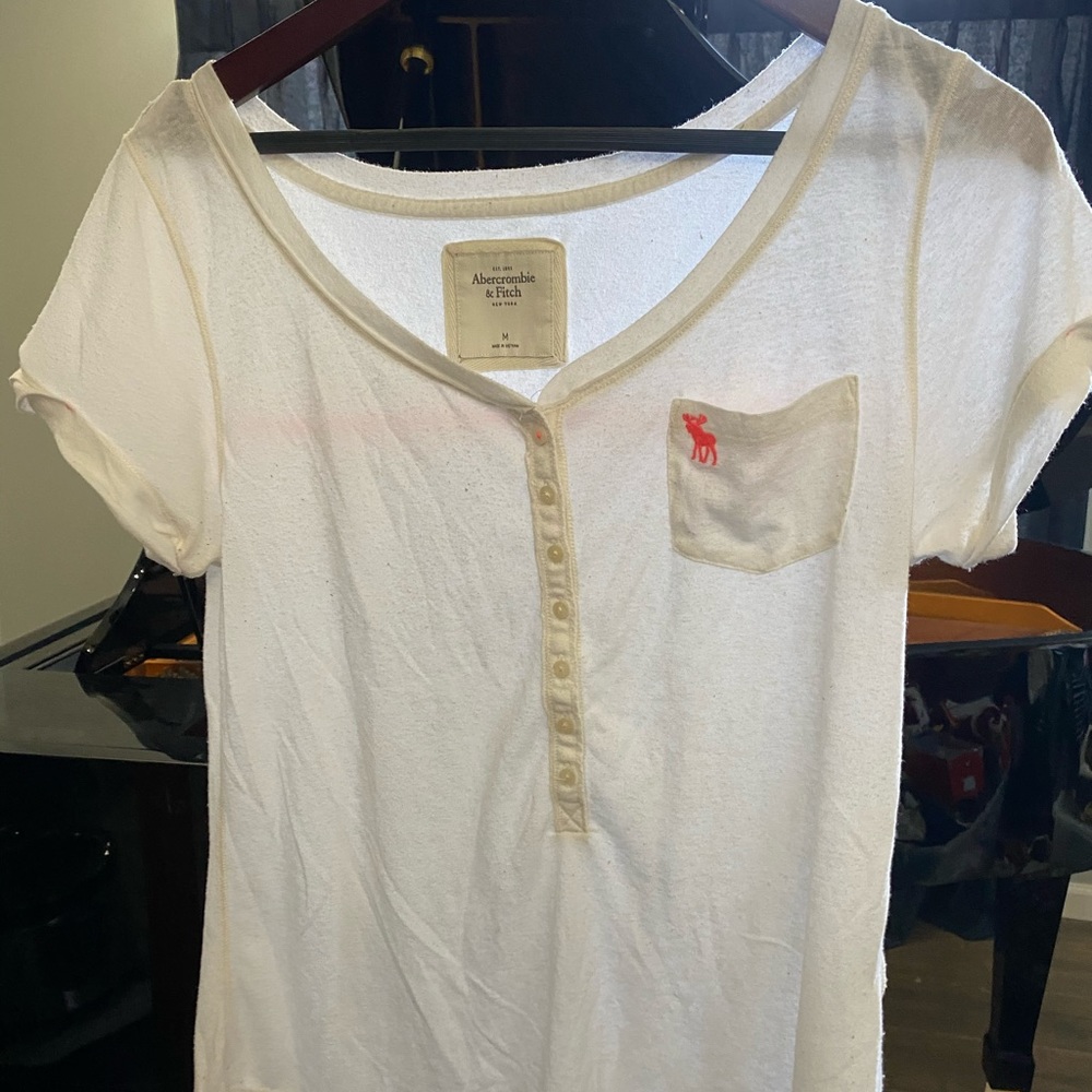 Abercrombie & Fitch Tee